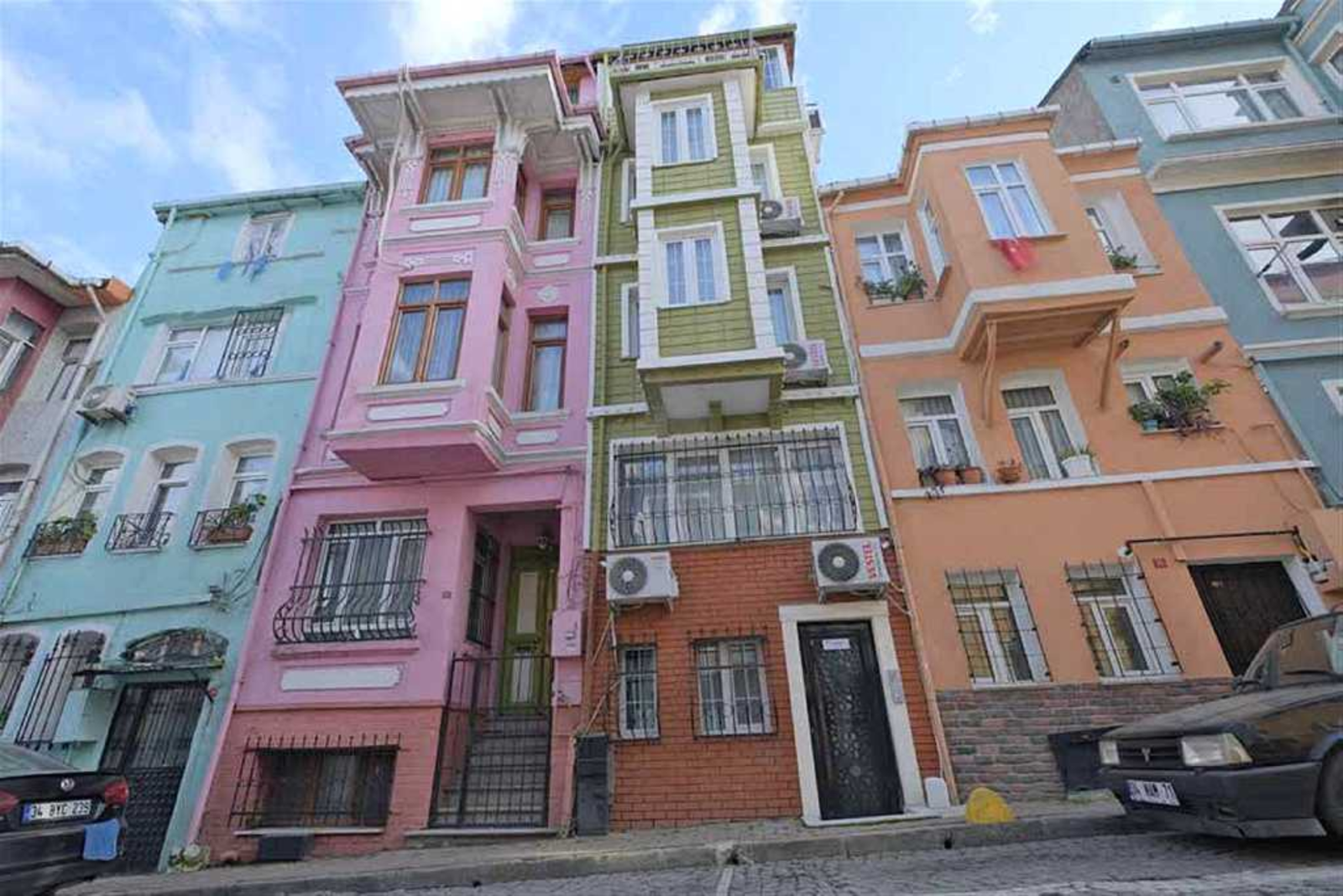 Istanbul house sale